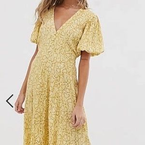 Faithfull the Brand- Delia Midi Dress in Petra Snake size 6